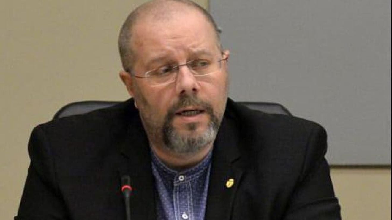 Viceprimarul Bădulescu anunţă că depune plângere penală împotriva Sorinei Pintea în scandalul apei cu clor din Bucureşti/ Pintea: Ca ministru al Sănătăţii, mi-am făcut datoria