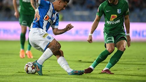Meci spectaculos cu șapte goluri pe stadionul Ion Oblemenco: Farul Constanța pierde primul meci în Superligă după ce a condus cu 3-1 la pauză