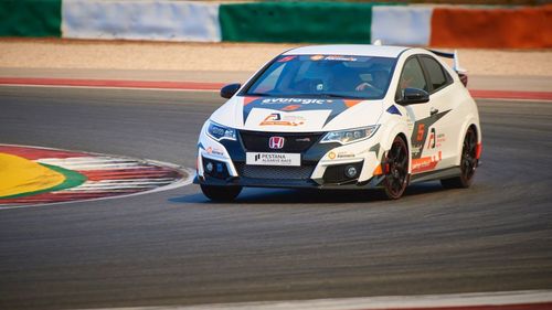 Când începem să ne căutăm anvelope de vară? (P)