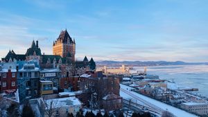 Quebecul va interzice rugăciunile în public printr-o nouă lege privind secularismul