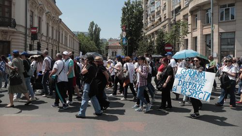 AUR: Guvernul a venit exact cu aceeaşi ofertă pe care cadrele didactice au respins-o. Este o bătaie de joc din partea coaliţiei la adresa dascălilor şi învăţământului românesc