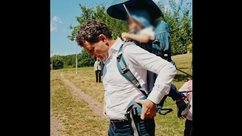 VIDEO Nicușor Dan, în campanie intensă de imagine: De la Festivalul Lupilor din R.Moldova, la slujba de la Mănăstirea Sâmbăta și pelerinajul la chilia lui Arsenie Boca / Șeful statului, interviu pentru o membră fondatoare a fundației neolegionare „Ion Gavrilă Ogoranu”