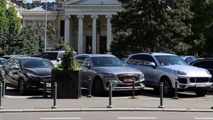 Primăria București vrea parcări subterane în parteneriat public - privat în locul actualelor parcări de la Ateneu, Sala Palatului, Piața Amzei și alte cinci zone aglomerate