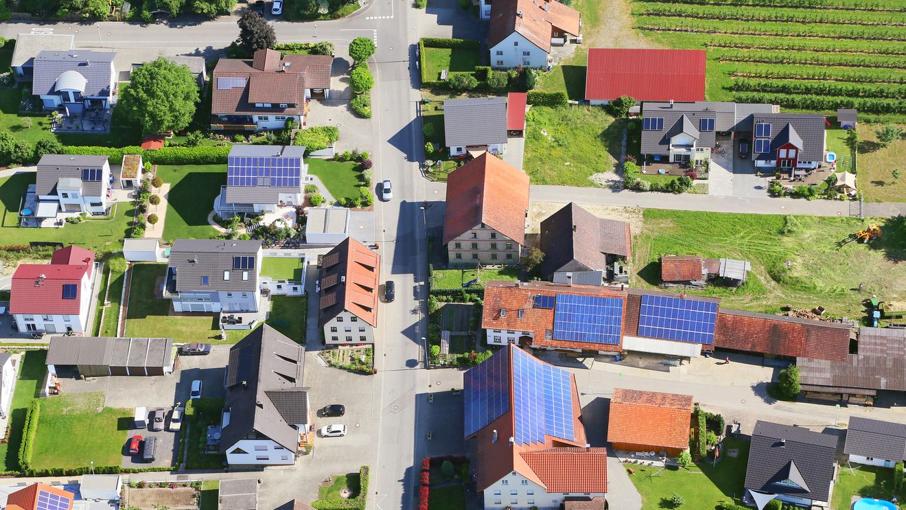 Fonduri de 170 de milioane de euro pentru proiecte energetice locale în cinci județe din România / Corina Murafa: Comunitățile de energie pot reduce facturile individuale și pot deveni un instrument împotriva sărăciei energetice
