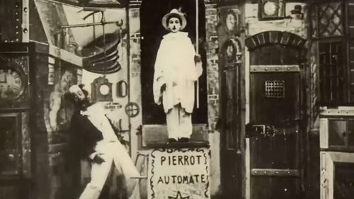 VIDEO Un film pierdut din 1897 a fost găsit într-un cufăr vechi din Statele Unite / ”Gugusse et l'automate”: Un magician operează un robot care devine din ce în ce mai mare iar în final îl distruge