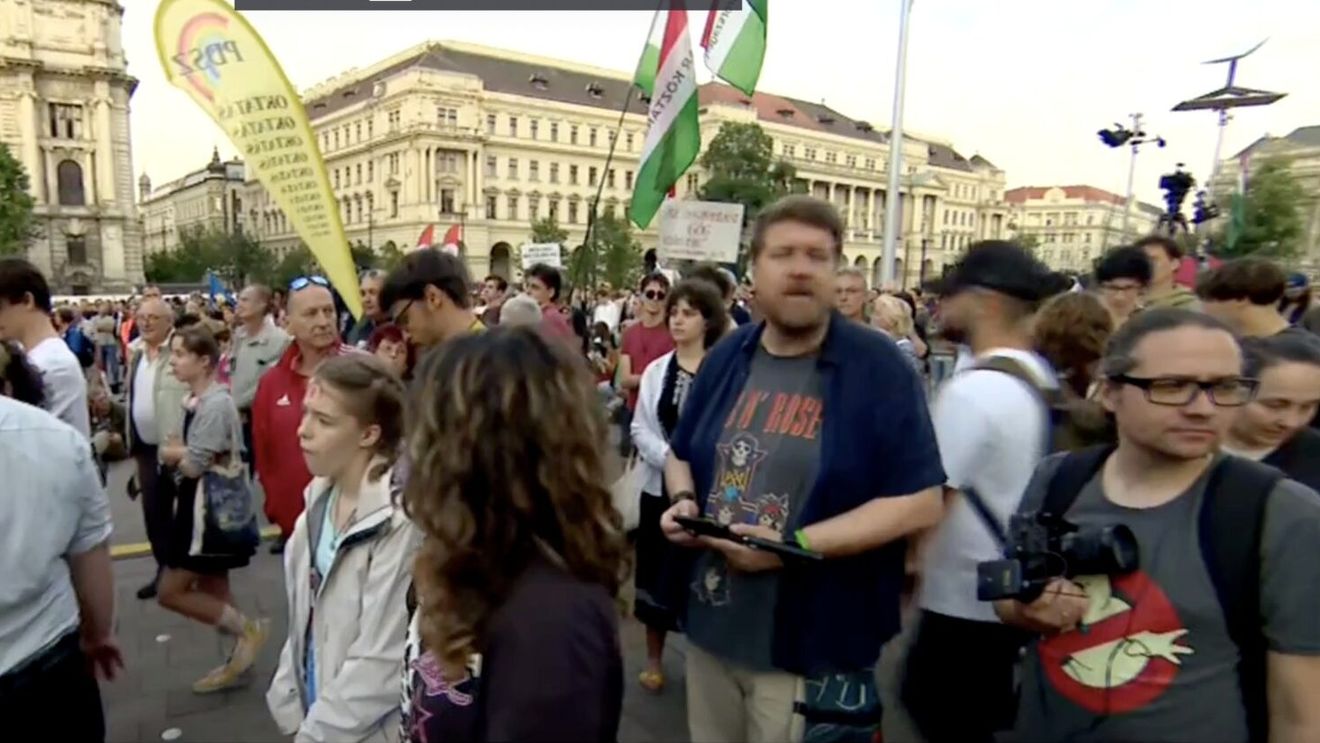 Ungaria: Profesorii au manifestat din nou împotriva proiectului de lege care le măreşte volumul de muncă şi introduce evaluarea performanţelor