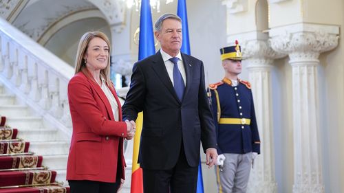 Iohannis și Metsola, la București/ Iohannis, despre scandalul de corupție din PE: ”O susținem 100% pe doamna președintă, felul în care a abordat situația, direct, deschis, ferm, este corect”/ ”România aparține Schengen, trebuie ca această chestiune să se rezolve în 2023”