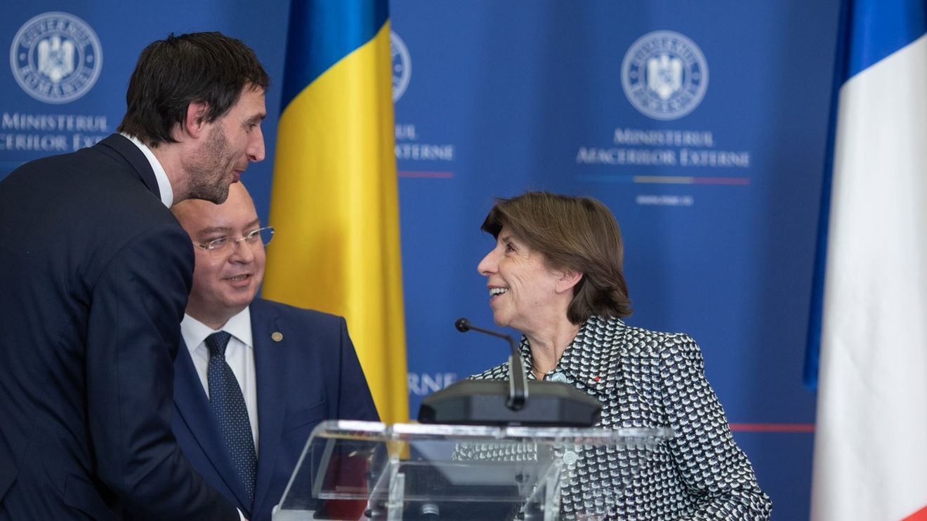 Cu soldați și tancuri trimise în România, Franța încearcă să valorifice și financiar legăturile militare, potrivit unor surse Reuters