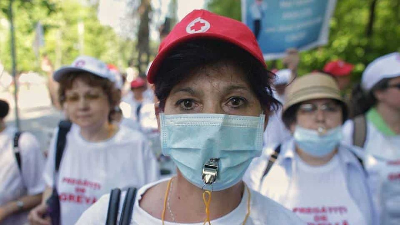 Sindicaliștii SANITAS, așteptați marți în fața Guvernului, la "Mitingul epuizării"
