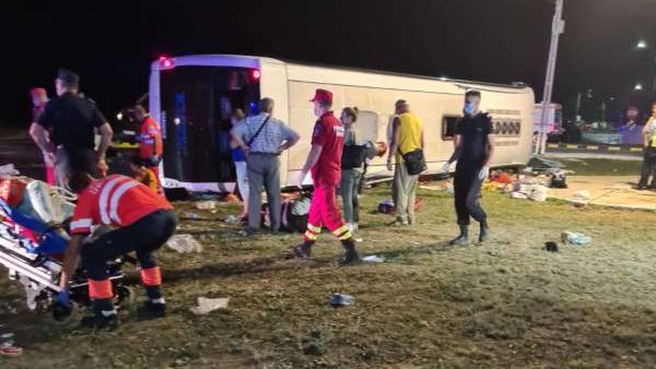 Accident în județul Vrancea: Douăzeci de ucraineni, dintre care patru copii cu vârste între 5 şi 16 ani, au ajuns la spital
