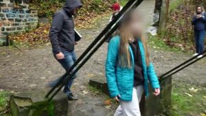 Fata din Sighetu Marmației a fost amenințată de un minor că va publica poze indecente cu ea. Mama a făcut plângere în aprilie