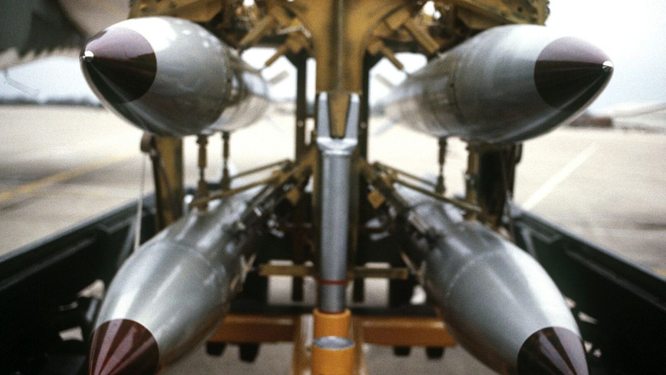 Rusia susține că ”va lua măsuri pentru a-şi garanta securitatea” dacă Polonia va găzdui arme nucleare