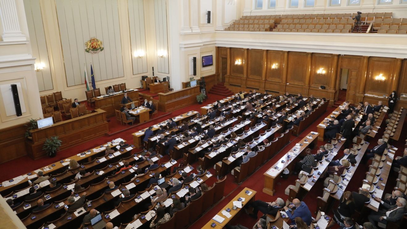 Alegeri parlamentare Bulgaria: Ce a ieșit din urne prefigurează continuarea paraliziei politice