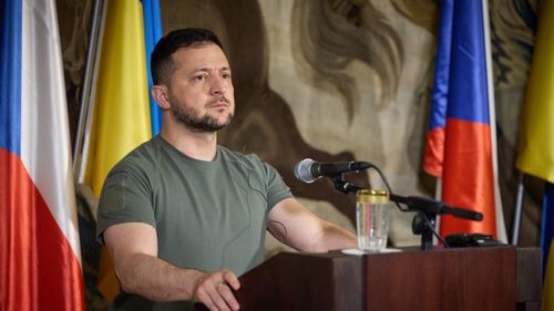 Oferta lui Putin de încetare a focului reprezintă un "ultimatum", reacţionează Zelenski: "Este acelaşi lucru pe care Hitler obişnuia să-l facă"