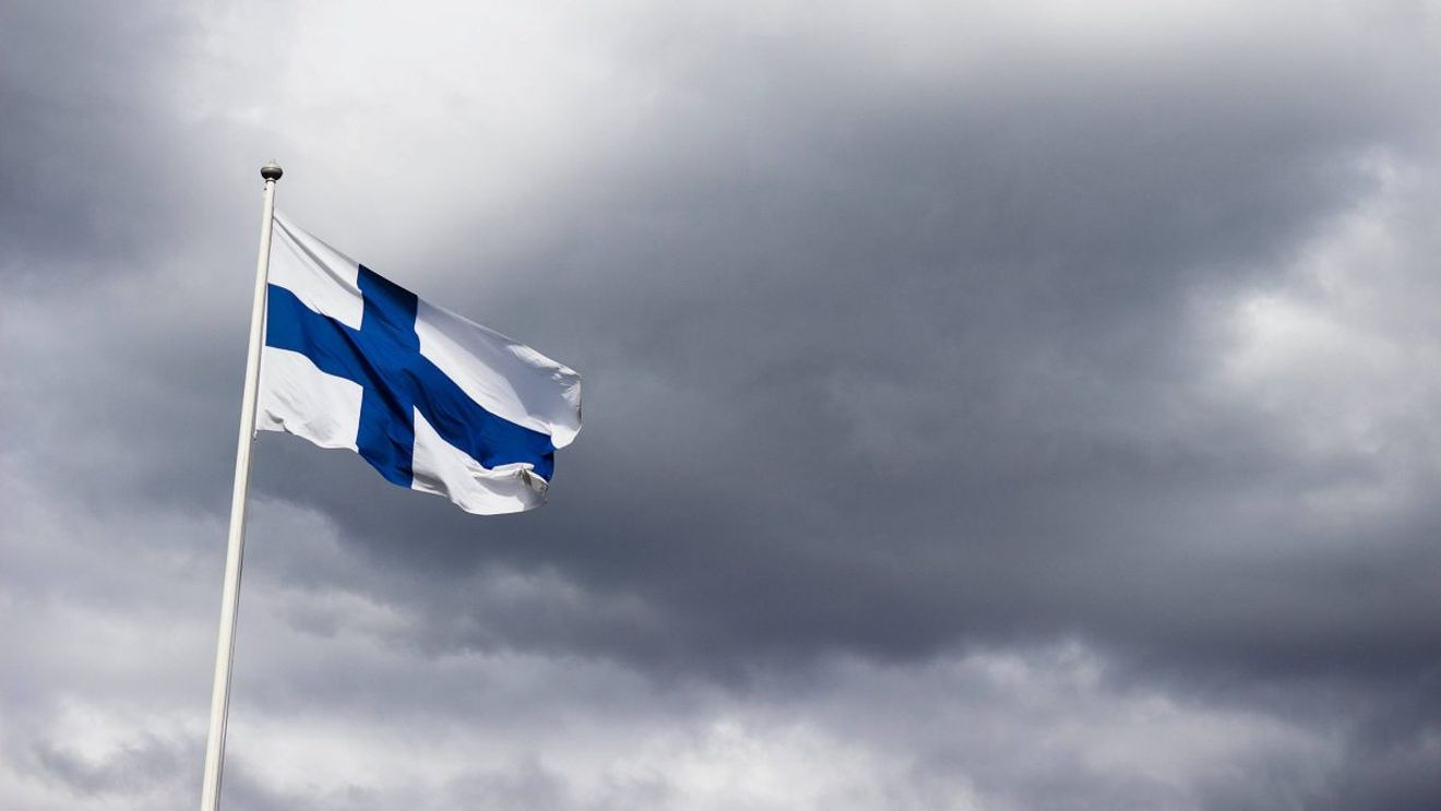 Finlanda interzice călătorilor străini nevaccinați anti-COVID-19 să mai intre pe teritoriul său, chiar dacă prezintă test negativ