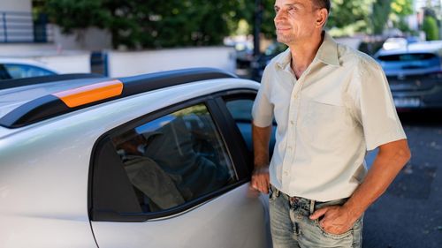 Este condusul cu Uber o opțiune bună? Vezi ce spun șoferii despre experiența lor (P)