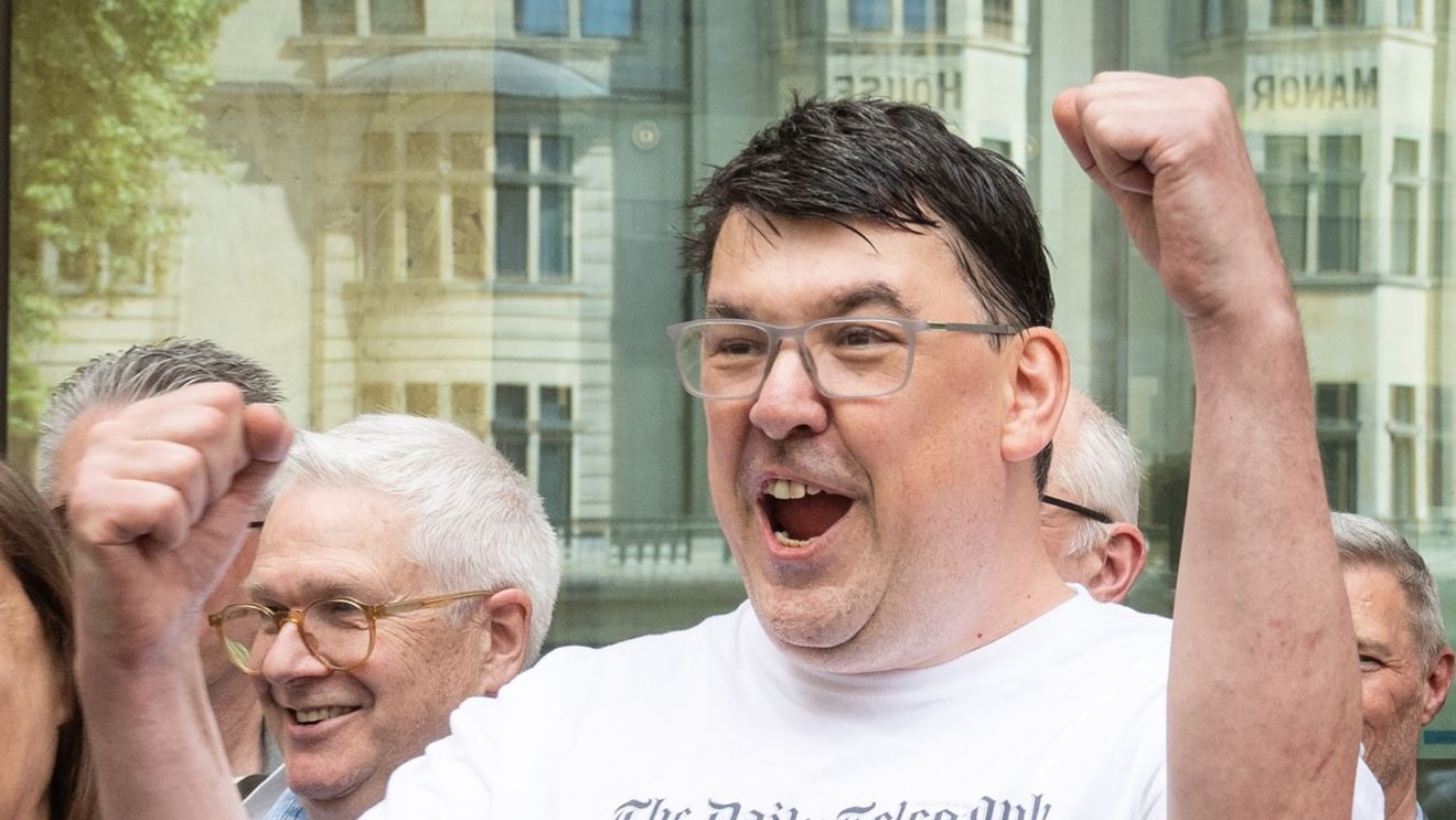 Poliţia britanică, prinsă într-un "război cultural toxic", spune şeful poliţiei după arestarea lui Linehan, un critic vocal al activismului transgender