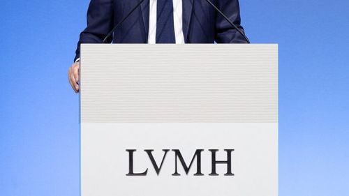 LVMH și Kering sfidează încetinirea pieței de lux prin extinderea rețelei de magazine în Europa
