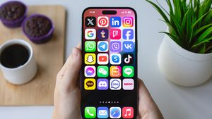 Apple a lansat iOS 18.3 pentru toți utilizatorii de iPhone / Ce îmbunătățiri aduce actualizarea de software
