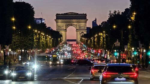 Unul dintre cele mai importante ziare din Franța, Le Monde, renunță la platforma X a lui Elon Musk: Reprezintă o amenințare globală la adresa accesului liber la informații corecte