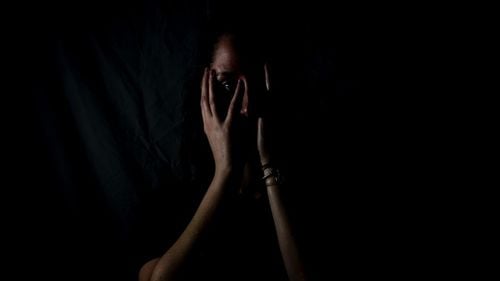 Ești din Constanța și suferi de depresie? Poți primi un ajutor de 3000 de lei pentru tratarea afecțiunii/ Care sunt condițiile și cum îți dai seama că starea ta nu este o banală tristețe