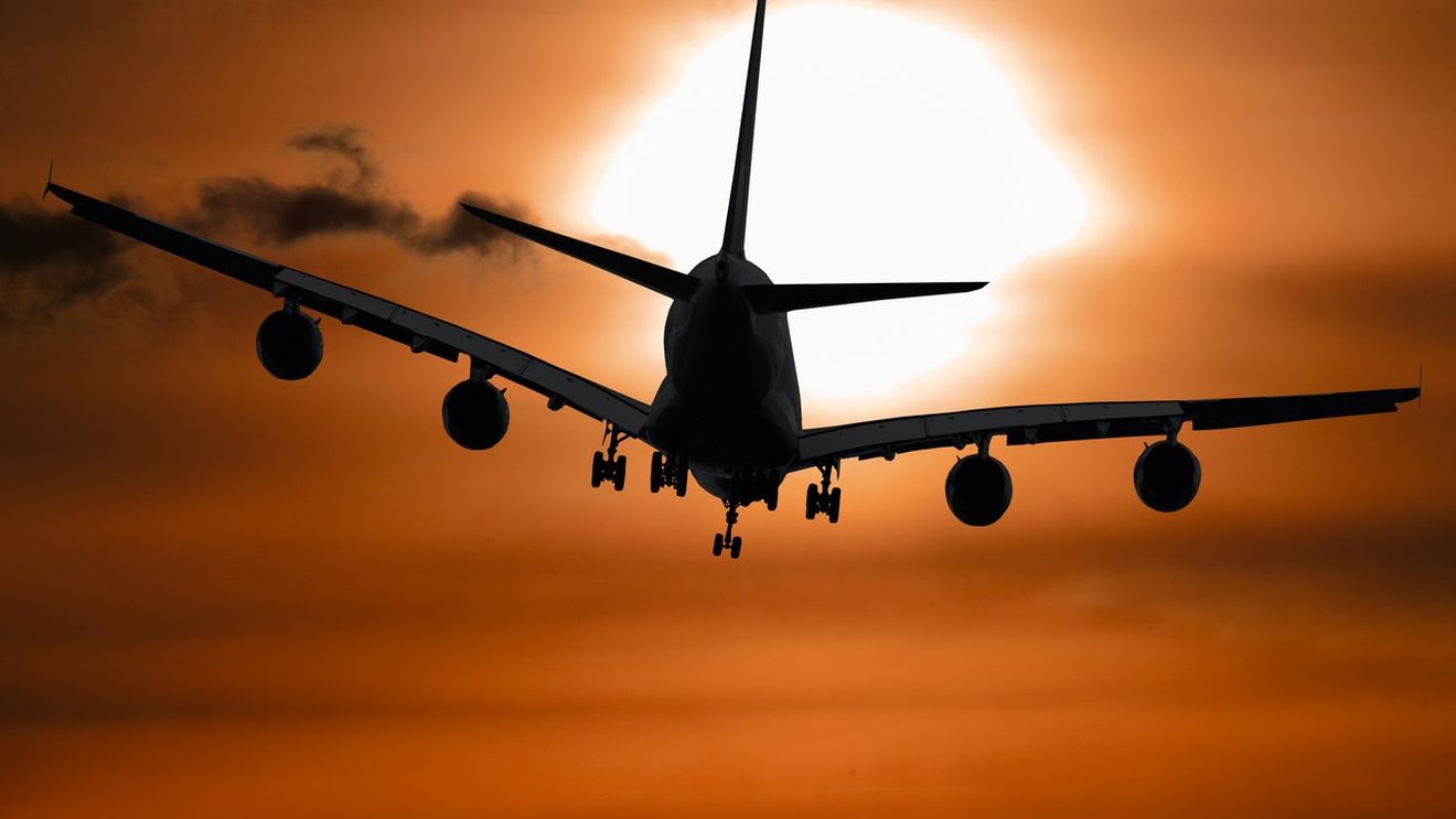 Mai multe companii aeriene au suspendat survolarea Belarusului