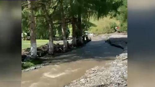 Cod galben de viituri pe râuri din şapte judeţe, până duminică la prânz / Atenţionarea vizează, în principal, scurgeri importante pe versanţi, torenţi şi pâraie, dar și viituri rapide