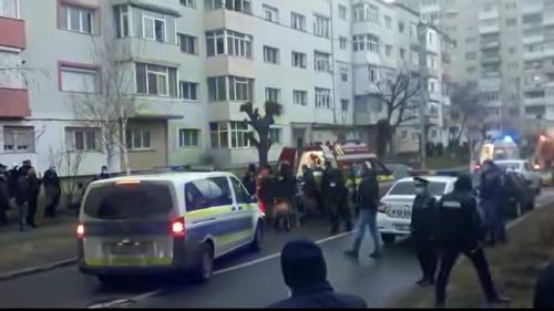 Familia uneia dintre victimele criminalului de la Onești cere daune de 2 milioane de euro de la polițiștii implicați în operațiunea de salvare, conducerea Poliției și a Ministerului de Interne