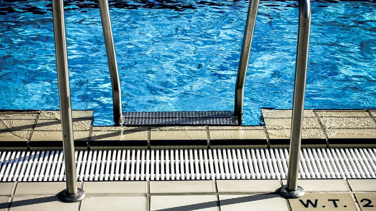 O fată de 11 ani s-a înecat la Water Park Otopeni/ A fost resuscitată și transportată la spital (surse)