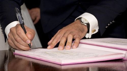 Peste 600 de CV-uri primite în 24 de ore pentru selecţiile în companiile de stat / Ministrul Economiei: ”Singurele criterii pe care le am în vedere când voi face numirile sunt de competenţa şi profesionalismul”