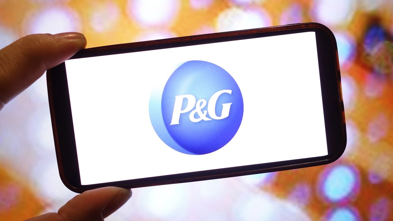 Gigantul american în domeniul igienei Procter & Gamble (Pampers, Gillette, Ariel, Mr Propre...) va desființa 7.000 de locuri de muncă