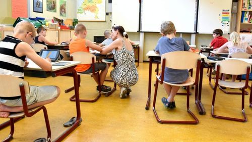 Spania menține protocolul sanitar bazat pe mască obligatorie și bule în școli, în noul an / Se estimează că cei mai mulți adolescenți se vor vaccina până începe școala