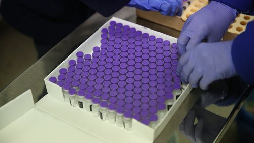 Undă verde din partea UE pentru versiunea actualizată a vaccinului Moderna, în contextul apropierii sezonului rece