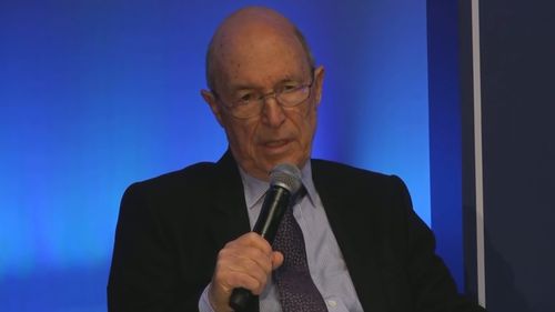 Fostul premier grec Costas Simitis a murit la vârsta de 88 de ani