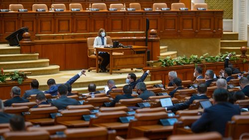 Comisia de apărare din Camera Deputaţilor se reuneşte în şedinţă, pe fondul conflictului din Ucraina