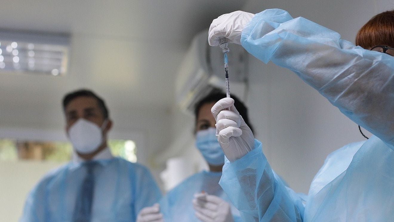 STUDIU Vaccinarea contra Covid reduce cu 90% riscul de spitalizare la persoanele de peste 50 de ani.