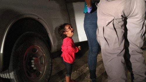 SUA: Politica imigraţiei, afectată de războiul fotografiilor. Cazul revistei TIME