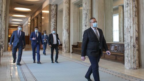 SURSE Întâlnire la Vila Lac, între liberali și social-democrați: Pretenția PSD ar fi să intre cu miniștri la guvernare. Cîțu și Vîlceanu s-au împotrivit / Dîncu despre Ciucă: Nu e un premier atât de politizat