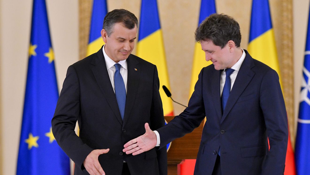 Președintele Dan a semnat decretul de desemnare a lui Eugen Tomac candidat la funcția de premier. Tomac are 10 zile la dispoziție să ceară votul Parlamentului