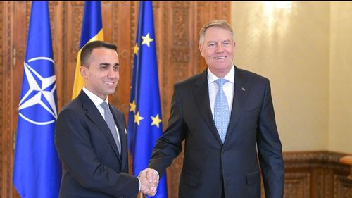 Președintele Iohannis a discutat cu ministrul italian de Externe despre importul de gaze din Azerbaidjan, Qatar sau Egipt / România vrea noi sancțiuni pentru Rusia
