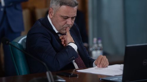 Emil Dumitru (PNL), despre ministrul Agriculturii: ”Este mai mult preocupat de a face campanie politică/ Ce-i drept, nici nu prea înţelege mare lucru din funcţie/ Prima preocupare este să distrugă sistemul agricol”