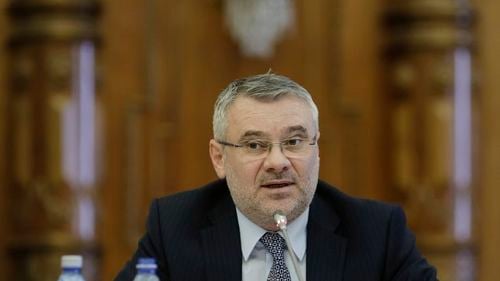 Liberalul Gigel Ştirbu depune plângere penală împotriva preşedintelui CJ Olt, de la PSD, pentru „modul discreţionar şi preferenţial de gestionare a fondurilor” / „Prostie, demagogie şi ipocrizie, premierul PNL pune pe pauză România”,  răspunde preşedintele CJ Olt