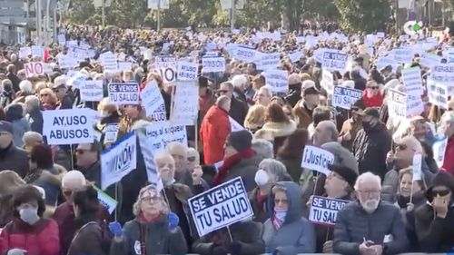 Sute de mii de persoane au protestat la Madrid solicitând o susținere a sistemului public de sănătate