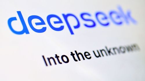 Germania cere Apple şi Google să blocheze aplicaţia chineză de inteligenţă artificială DeepSeek, pe fondul presiunilor tot mai mari în Europa