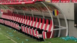 Cum arată băncile de rezerve ale României și Germaniei după un meci de fotbal. ”Poate spune și asta ceva despre dezordinea din gândire, din teren, din pregătire...”