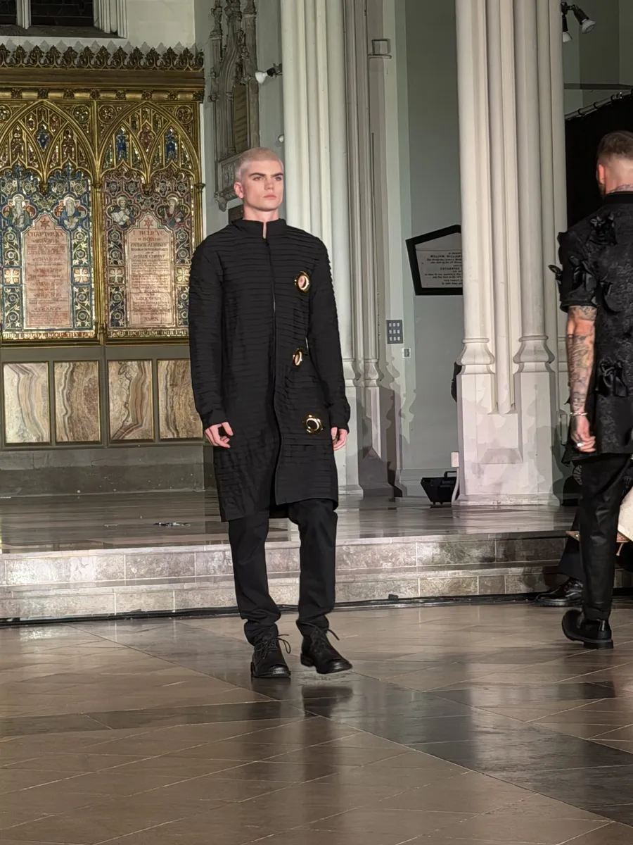 idol-jose-london-fashion-week 
