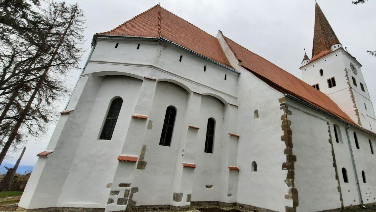 Biserica fortificată din Cincu (Brașov), reabilitată cu fonduri europene / Fortificaţia veche de aproape 800 de ani e vizitată de aproximativ 1.400 de turiști anual
