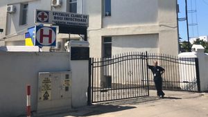 Și spitalele din Iași care tratează bolnavi de COVID-19 sunt ocupate aproape de capacitatea maximă / La Boli Infecțioase, joi mai erau zece paturi libere