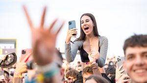 Festivalul Neversea, ziua 2 - peste 72000 de participanți. Steve Aoki a avut 20 de torturi pregătite special pentru cel mai așteptat moment la MainStage, ”Cake Me” (Parteneriat)