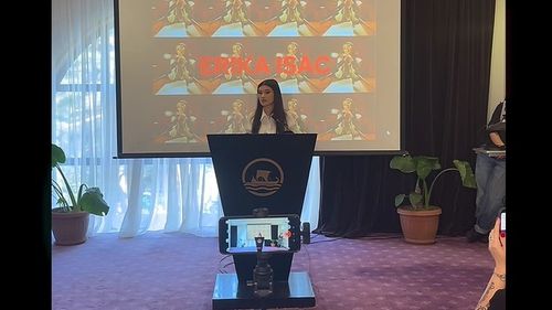 VIDEO Erika Isac lansează o nouă melodie și transmite tinerilor să iasă la vot: ”Am votat de câte ori am avut ocazia. E foarte important, în joc e viața ta”/ Ce spune despre ”Femei în Parlament”: ”Nu știam că vin alegerile când am gândit piesa”